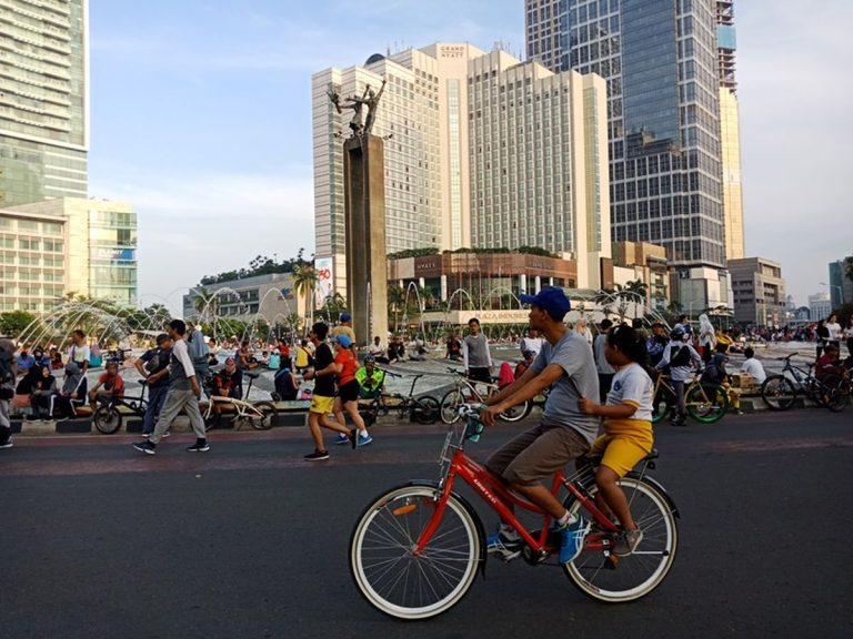 car_free_daya-Wx3A_large