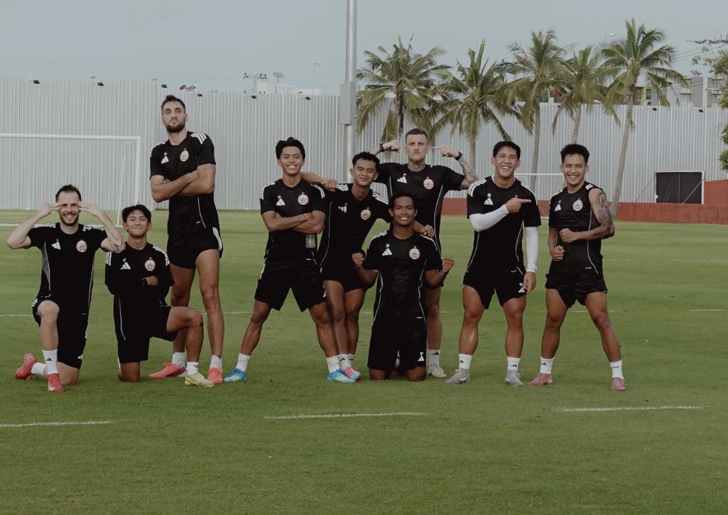 pemain_persija_di_tc_thailand-t1b8_large