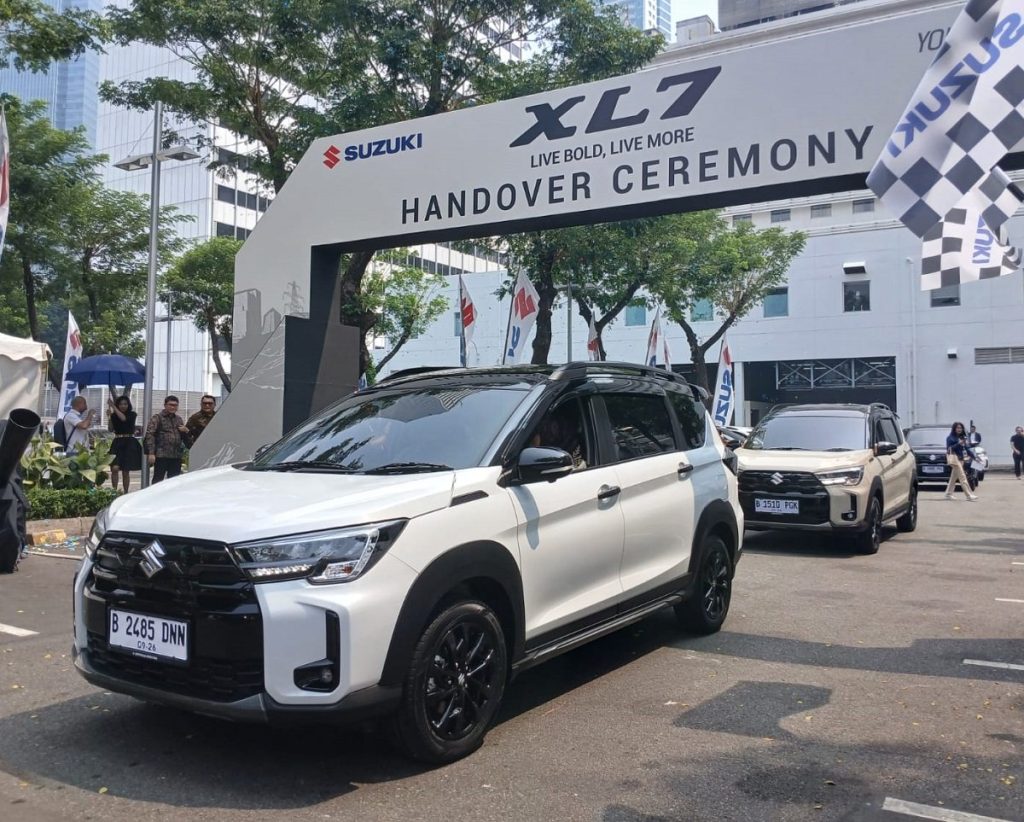 suzuki_xl7_diserahkan_ke_konsumen-iw3d_large