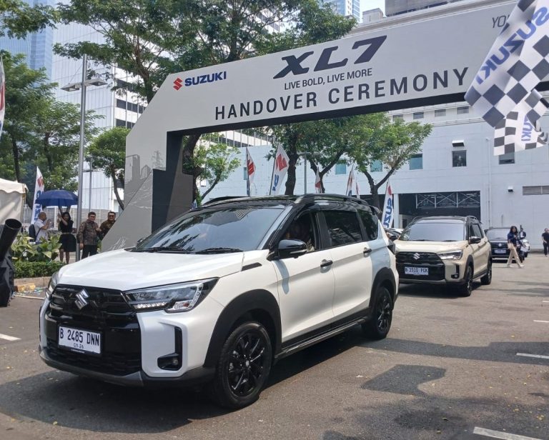 suzuki_xl7_diserahkan_ke_konsumen-iw3d_large