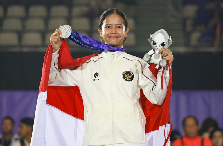 atlet_teqball_indonesia_sumaya_raih_medali_perak_di_asian_games_2026-okPf_large