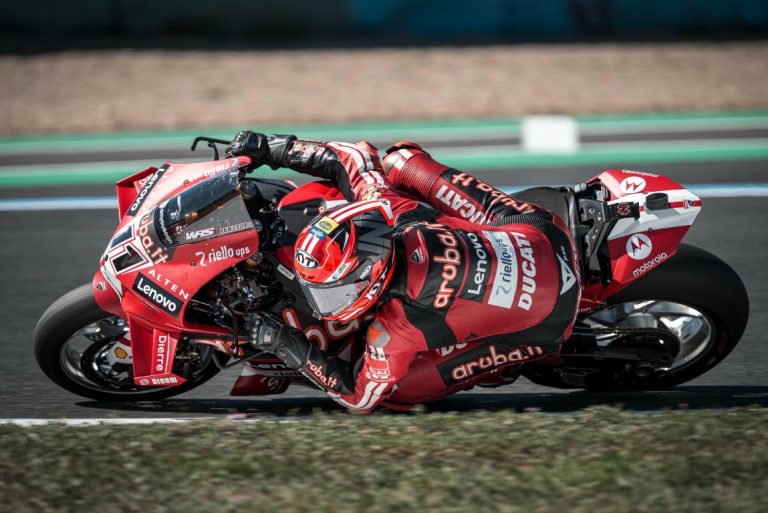 nicolo_bulega_menyindir_toprak_razgatlioglu_yang_kesulitan_di_motogp_2026-hyxb_large