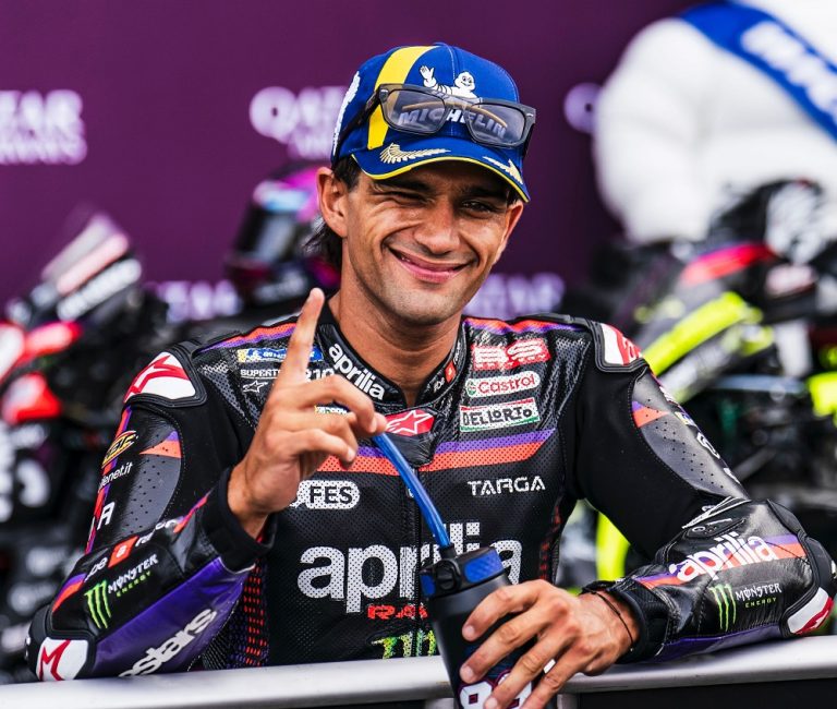 pembalap_aprilia_racing_jorge_martin-EIGQ_large