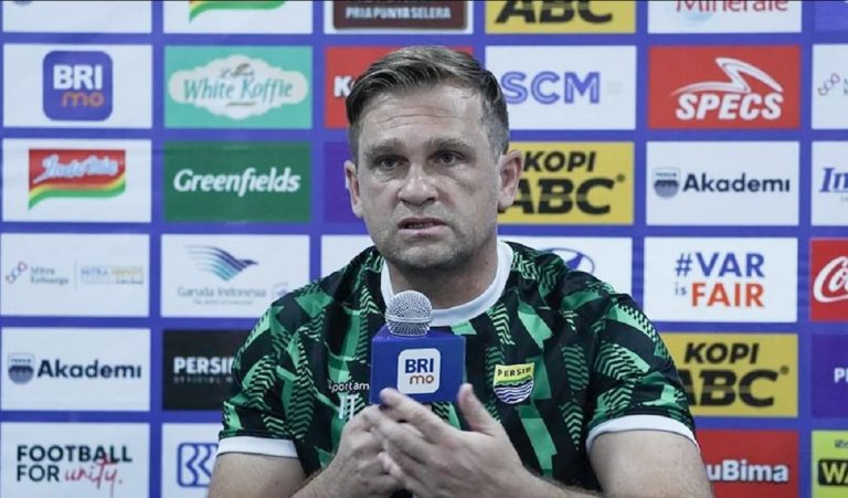 igor_tolic_merasa_dirinya_yang_harus_dikritik_dari_penampilan_kakang_rudianto_pada_laga_persib_bandung_vs_dewa_united-lbs4_large