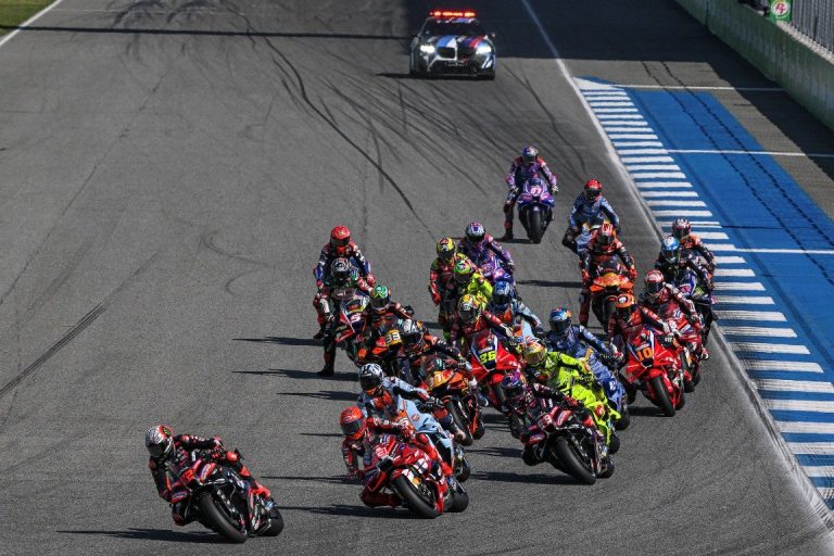 mengapa_pembalap_motogp_harus_miring_saat_belok-2i9j_large