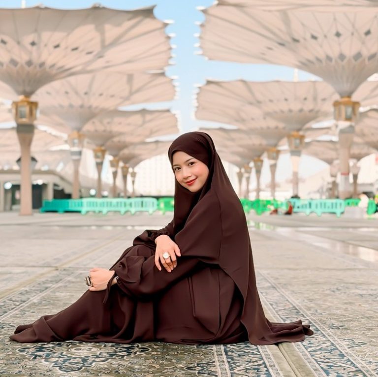 potret_diva_azzura-tOYe_large