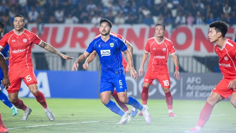 sandy_walsh_girang_akhirnya_bisa_bermain_lagi_buat_persib_bandung-qxIs_large