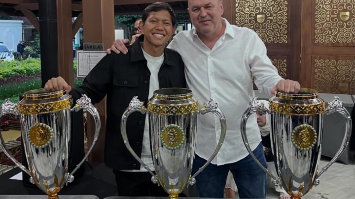 Bojan Hodak Mundur sebagai Pelatih Persib Bandung – Adam Alis: Dia Bisa Sekaligus Jadi Orangtua