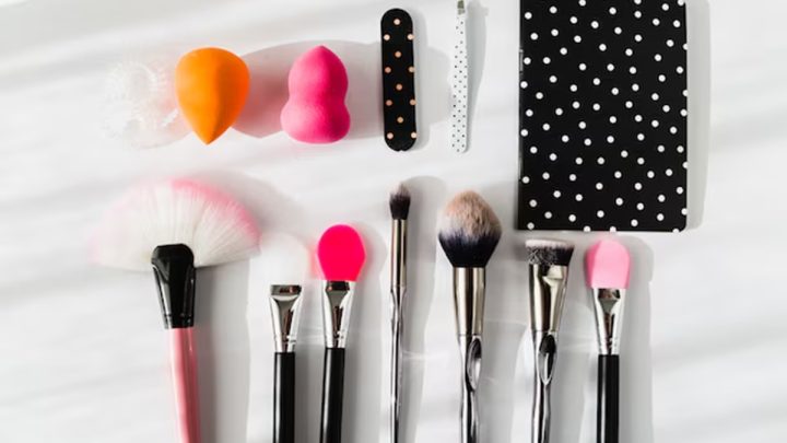 Jangan Tunggu Rusak! Ini Waktu Tepat Mengganti Alat Makeup