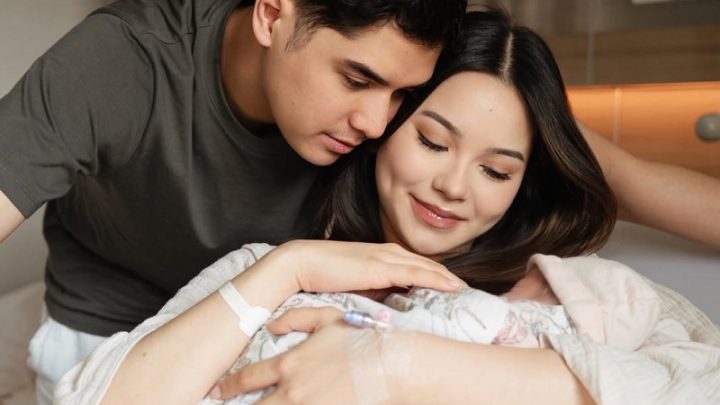 Alyssa Daguise Curhat Jadi Ibu Baru – Netizen Ramai-ramai Beri Dukungan