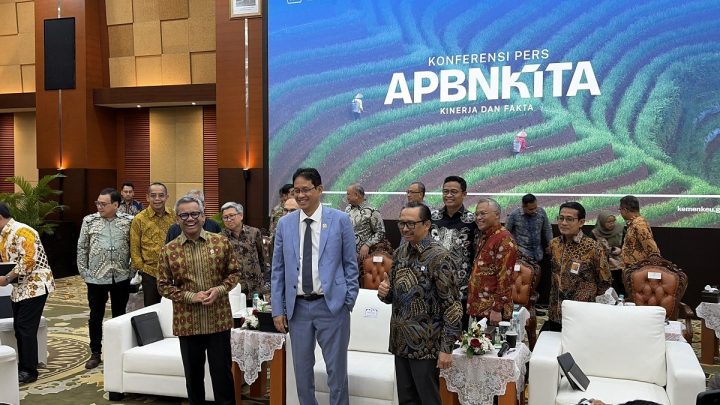 Inflow Asing Capai USD3 Miliar – Purbaya: Kalau Pegang Dolar Sekarang Jual Saja