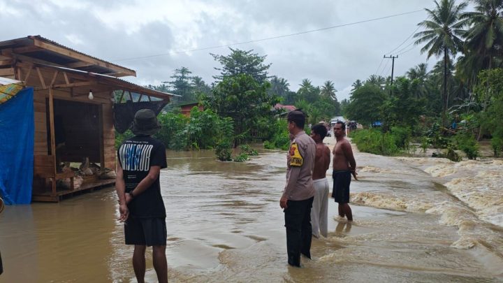 Facing Challenges: Banjir dan Longsor Landa Sultra, Ratusan Rumah Warga Terdampak