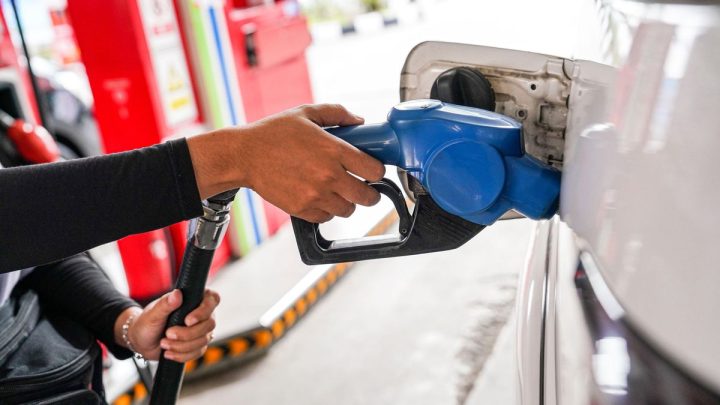 Jangan Diabaikan – Ini 8 Penyebab Mobil Jadi Boros Bensin