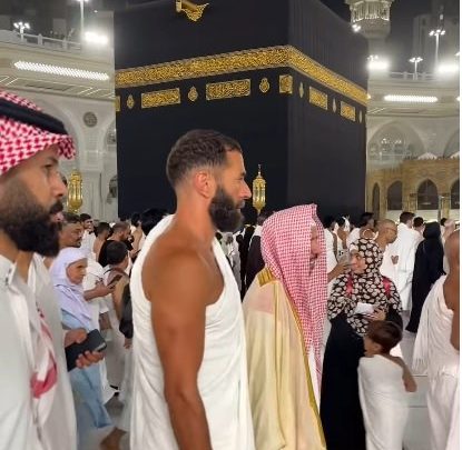 Momen Haru Karim Benzema Jalani Ibadah Haji 2026 – Tampil Khusyuk saat Tawaf
