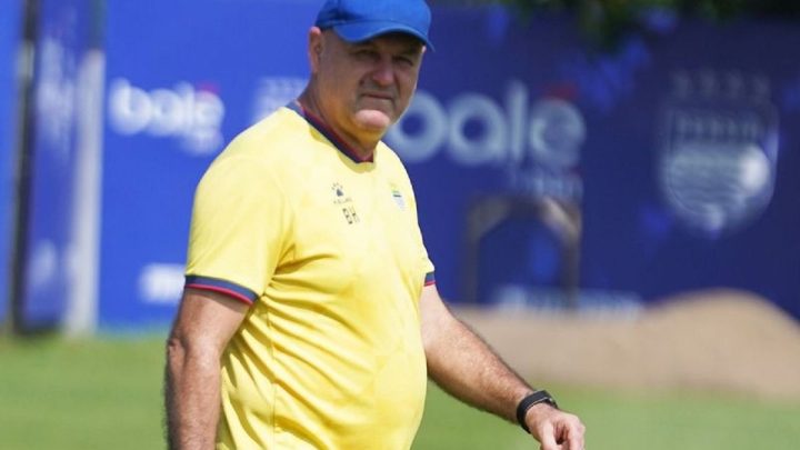 Persib Bandung Tak Pernah Menang Lawan PSM Makassar di 3 Laga Tandang Terakhir – Tanpa Bojan Hodak!