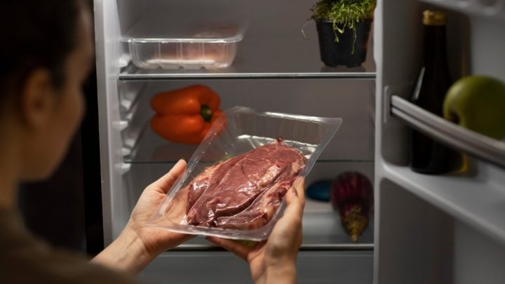 Kesalahan Menyimpan Daging Kurban: Jangan Langsung Masuk Freezer!
