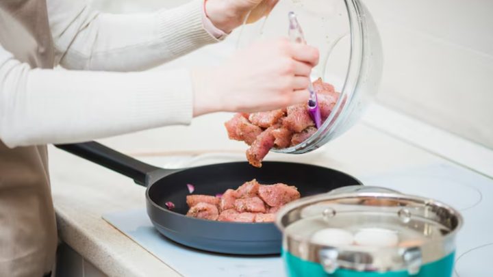 Berapa Banyak Daging Kurban Boleh Dikonsumsi? Ini Batas Amannya