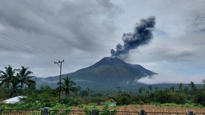 Aktivitas Meningkat – Status Gunung Lewotobi Laki-laki Naik ke Level III