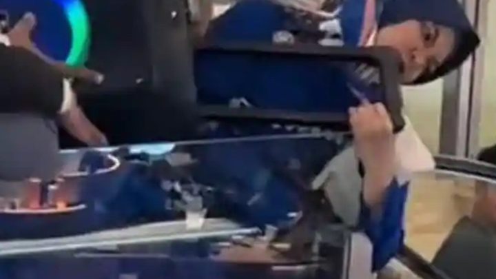 Viral Ibu-Ibu Ricuh Bawa Sound System di Konser Afgan – Netizen Sebut Pernah Berulah Sebelumnya