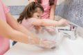 Bahaya Virus Mengancam si Kecil – Moms Wajib Lakukan Hal Ini!