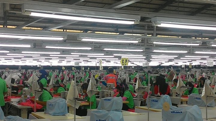 Daftar Industri yang Terpukul Rupiah Anjlok ke Rp17.600 per USD