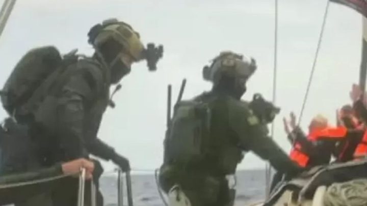 Delegasi Global Sumud Flotilla Dianiaya dan Dilecehkan Tentara Israel