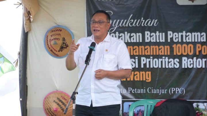 Facing Challenges: Menteri LH Dorong Keterlibatan Masyarakat Peduli Lingkungan