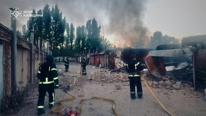 Rusia Hantam Kyiv dengan Rudal Hipersonik Berkemampuan Nuklir Oreshnik