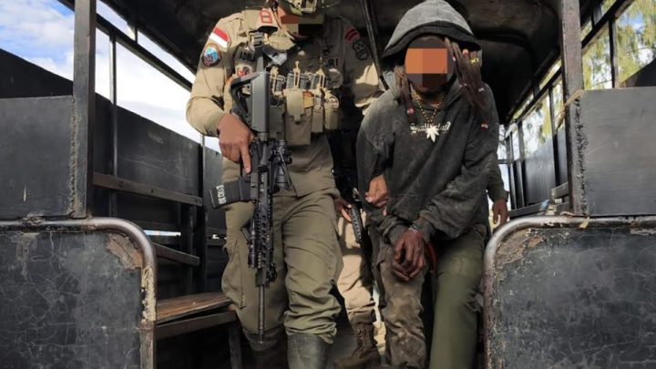 Pentolan KKB Papua Penembak Pesawat Ditangkap!
