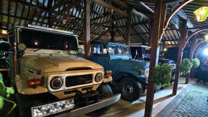KPK Geledah Rumah Bupati Ponorogo nonaktif – 3 Mobil Hardtop dan 1 Alphard Disita