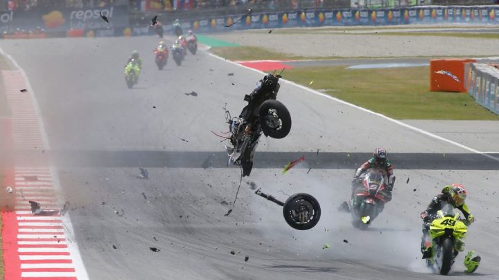 Solving Problems: 8 Pembalap MotoGP yang Pernah Crash Horor di Sirkuit Catalunya, Nomor 1 Bikin Motor Hancur Berkeping-keping