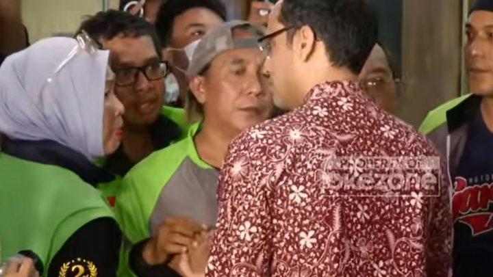 Historic Moment: Momen Nadiem Peluk Ojol Usai Dituntut 18 Tahun Penjara: Tuhan Tidak Akan Diam