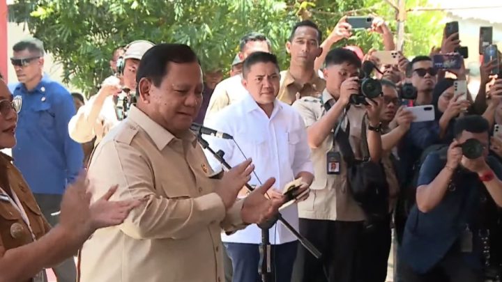 Key Strategy: Prabowo Perkuat Komunikasi di Miangas, Semua Keluarga Dapat Handphone