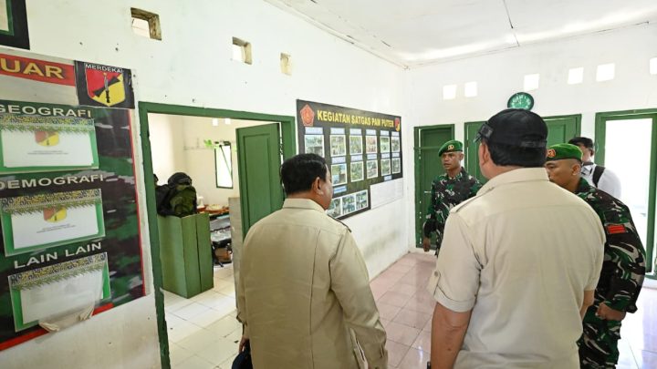 Momen Prabowo Hentikan Mobil dan Sapa Prajurit Penjaga Ujung Utara RI