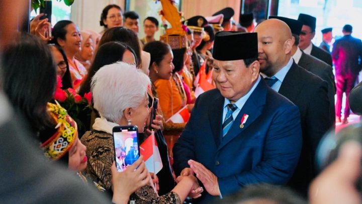Historic Moment: Bertemu Prabowo di Paris, Diaspora Indonesia Mengaku Bangga dan Terharu