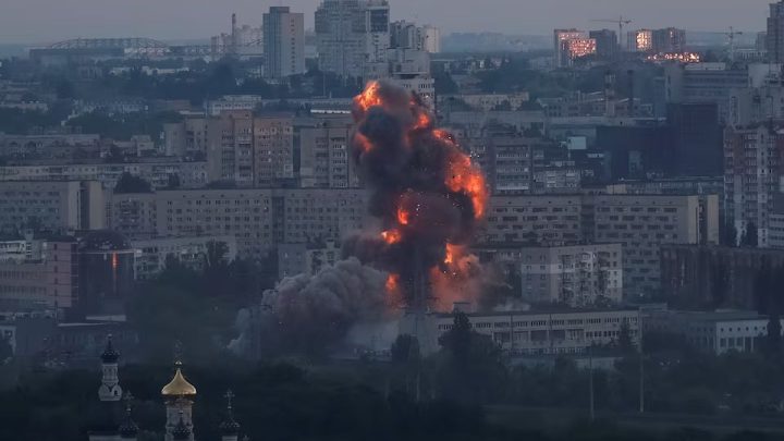 Rusia Bombardir Kyiv Besar-besaran – 1 Orang Tewas dan Puluhan Luka