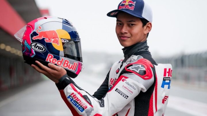 Statistik Veda Ega Pratama Bikin Hakim Danish Kalah Saing Jelang Moto3 Catalunya 2026!