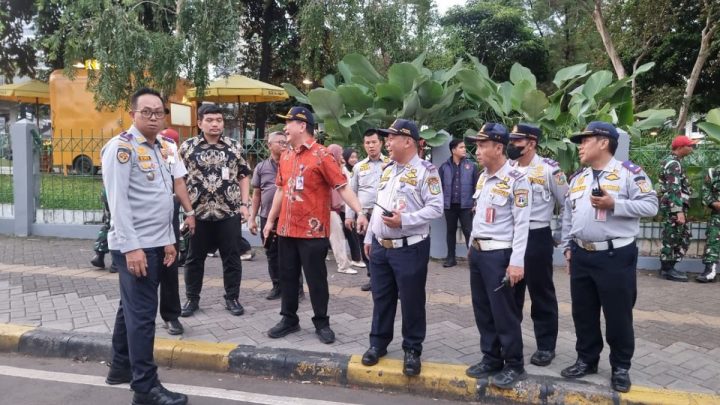 Pemprov DKI Sikat Jukir Liar di Blok M – 13 Orang Diamankan