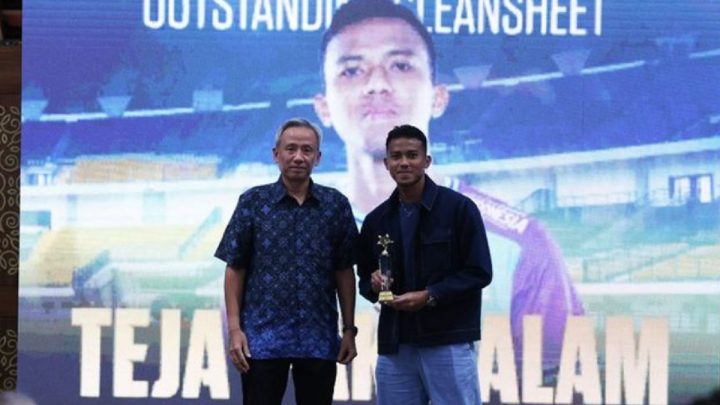 Pecahkan Rekor Clean Sheet Yoo Jae-hoon – Kiper Persib Bandung Teja Paku Alam Belum Puas!