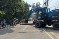 Solving Problems: Jalan Raya Lenteng Agung yang Ambles Mulai Diperbaiki, Malam Ini Dipasang Box Culvert