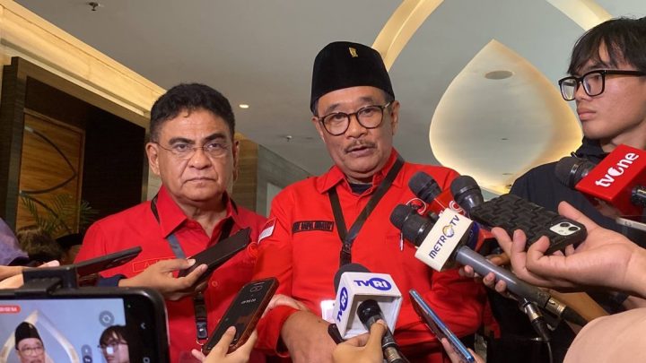 Jokowi Diminta Tunjukan Ijazah untuk Akhiri Polemik – PDIP: Nggak Usah Pakai Drama di Pengadilan!