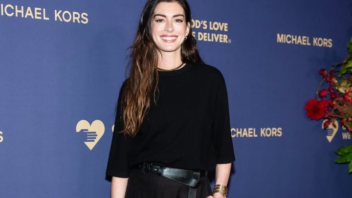 Anne Hathaway Sempat Mengidap Katarak di Usia Muda – Apa Penyebabnya?