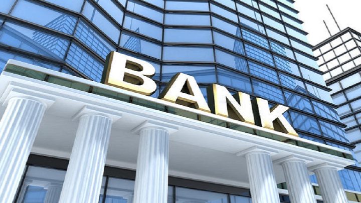 Solving Problems: OJK Pastikan Tak Ada Potensi Bank Rush Meski Rupiah Tembus Rp18.000 per USD