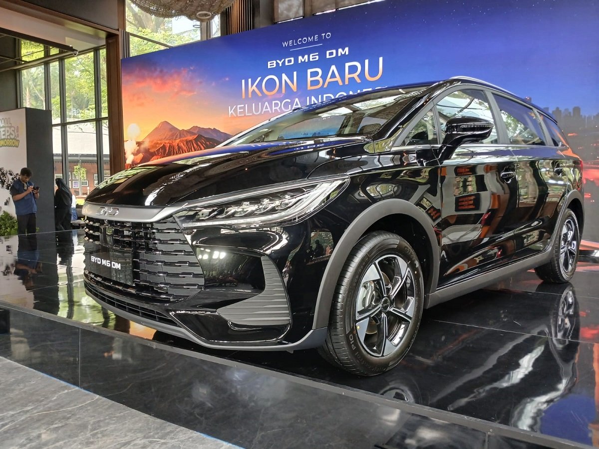 Segini Harga BYD M6 DM, Mulai Rp200 Jutaan