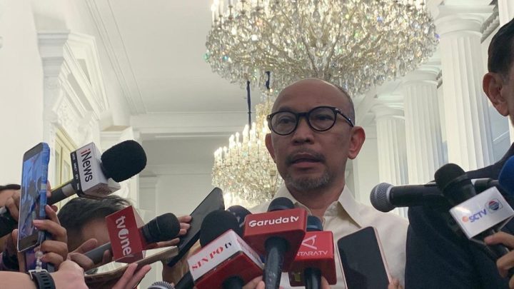 Meeting Results: Bertemu Prabowo, Chatib Basri Ingatkan Risiko Kenaikan Harga Akibat Rupiah Melemah