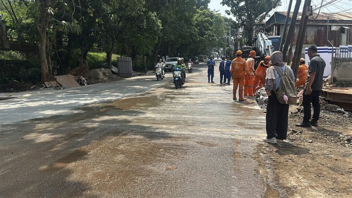 Latest Program: Perbaikan Bagian Ambles Selesai, Jalan Raya Lenteng Agung Dibuka Seluruhnya