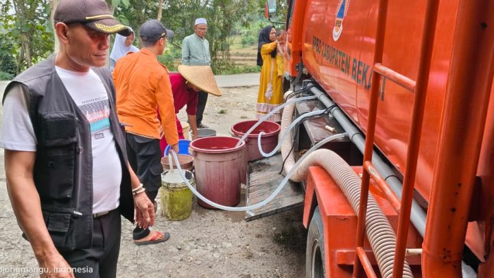 Kekeringan Landa Cibarusah Bekasi – Ratusan Warga Terdampak