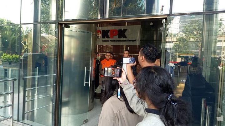 Latest Update: Kasus Pemerasan WNA, KPK Segel Rumah Wamen Imipas Silmy Karim