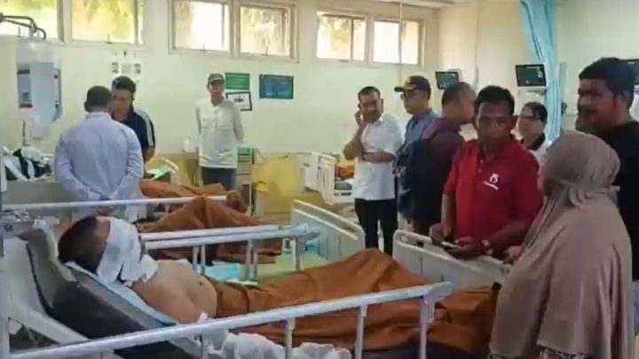 Solving Problems: Ruang Mesin Kapal Meledak di Pelabuhan Ulee Lheue Aceh, 15 Orang Terluka