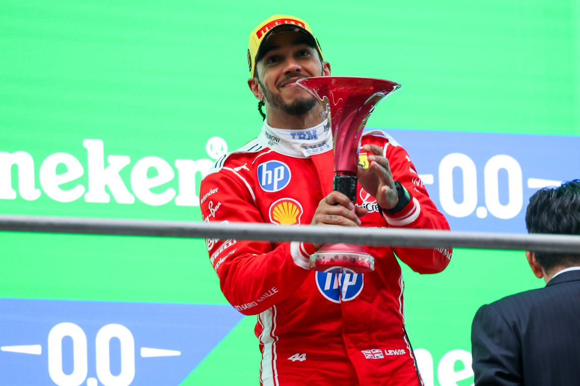 Historic Moment: Lewis Hamilton Tersentuh Lihat Neymar Jr Tiru Unggahannya